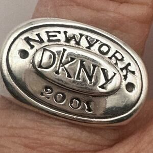 DKNY NEW YORK 925 Silver ring Retro Vintage Jewelry 2001 Sterling S925 Size 5.75